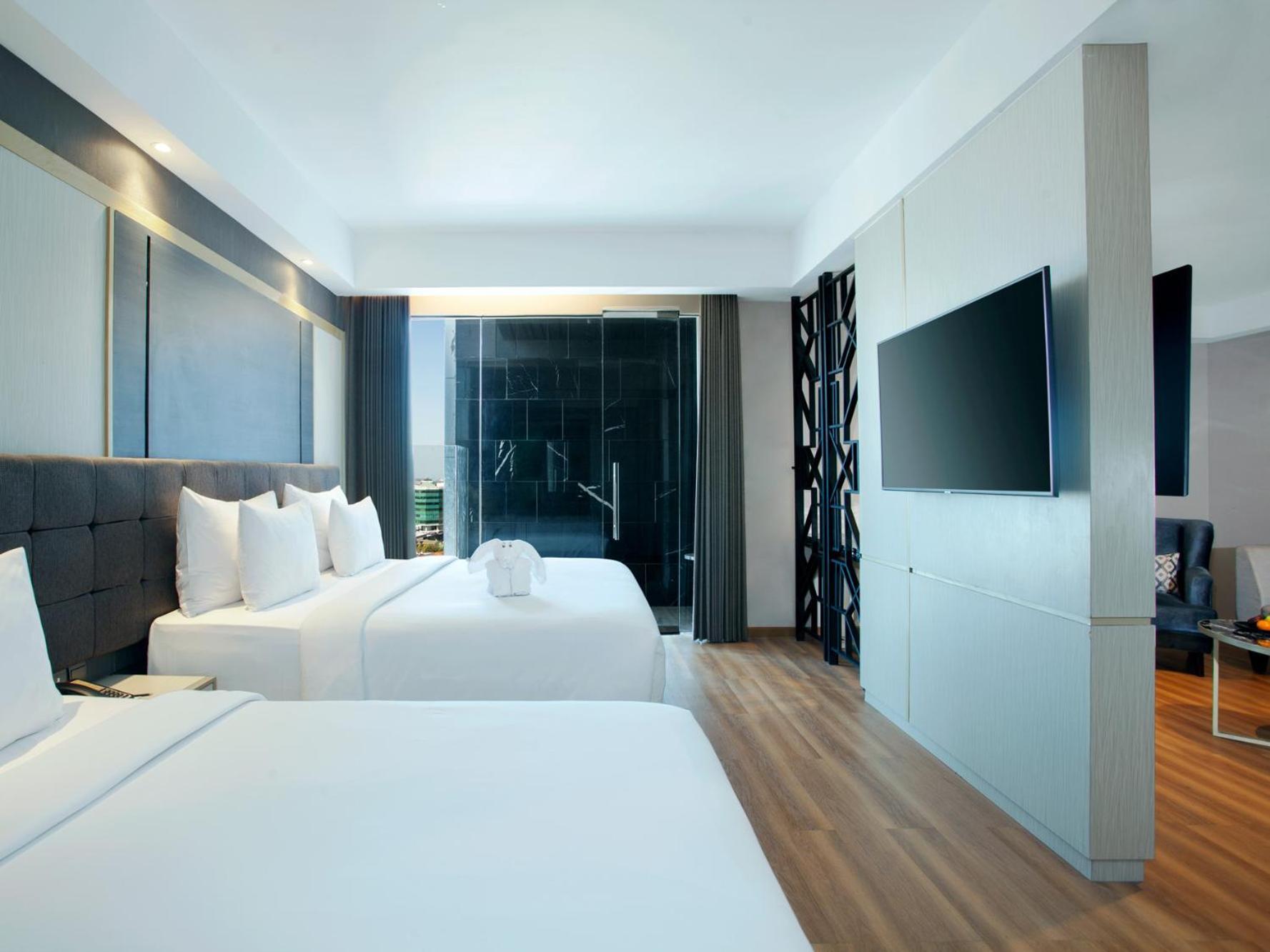 Platinum Hotel Tunjungan Surabaya Eksteriør billede