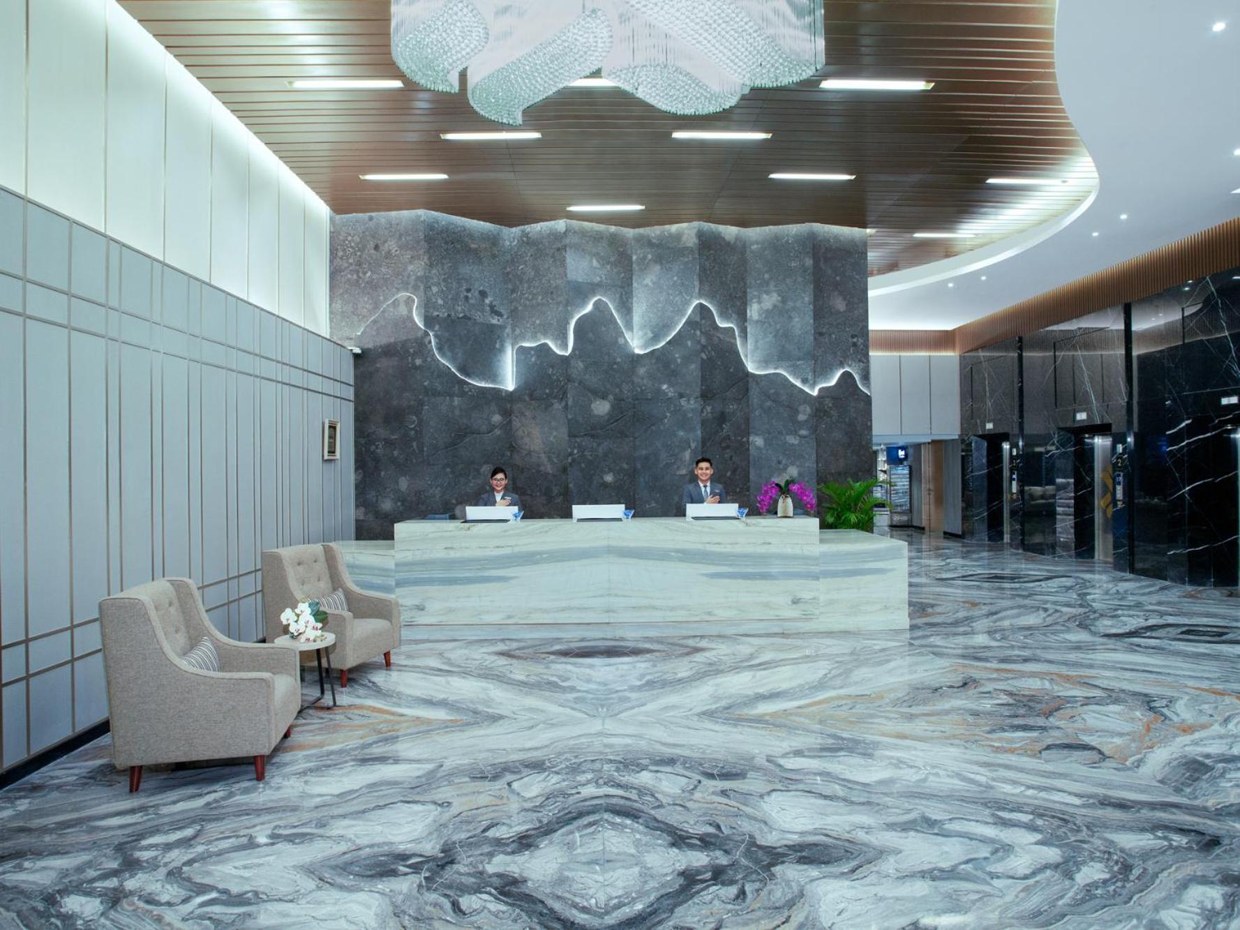 Platinum Hotel Tunjungan Surabaya Eksteriør billede